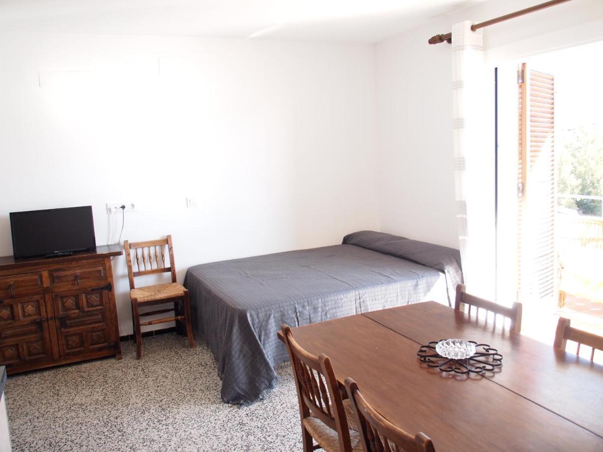 Miramar 33A Apartment Roses Bagian luar foto